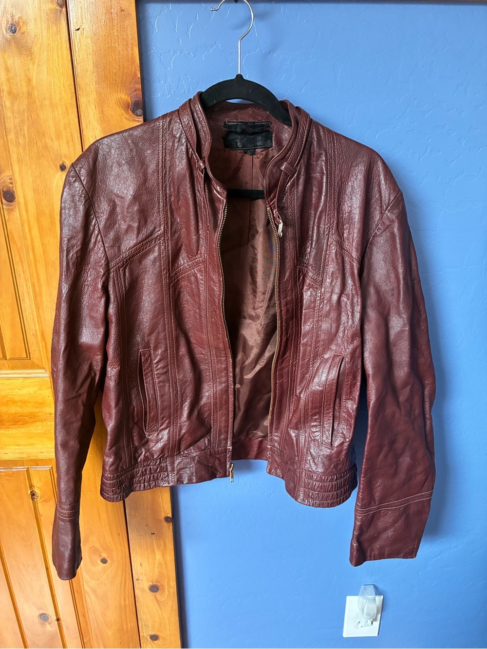 Women's Burgundy Leather Zip-Front Jacket